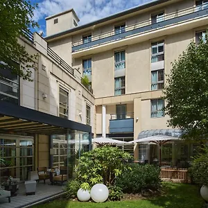 **** Hotel Ampere Francja