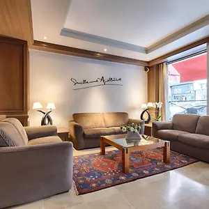 Apollinaire 3*, Paris França