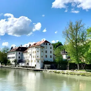 **** Hotel Schloss Ort Niemcy