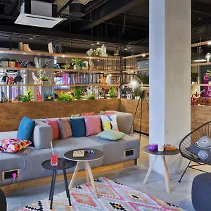 **** Hotel Moxy Humboldthain Park Niemcy
